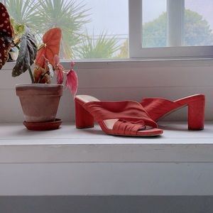 Clarks Coral Caroleigh Erin Block Heel - Size 7 👠